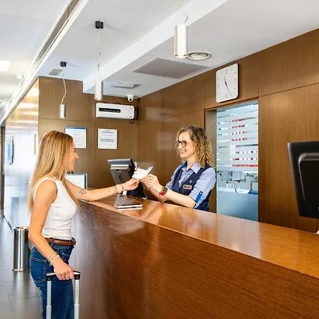 Holiday Inn Express Barcelona City 22@ By Ihg-3
